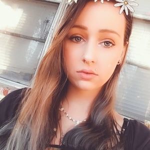 Meet your Posher, Sydney-taylor